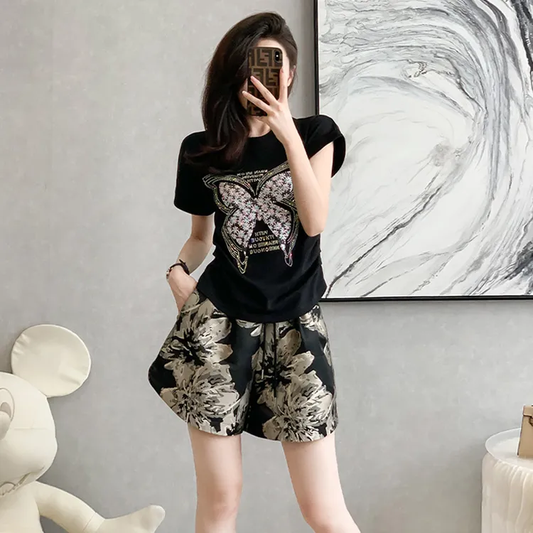 网红2025炸街运动短裤套装女夏装时尚气质减龄洋气短袖短裤套装