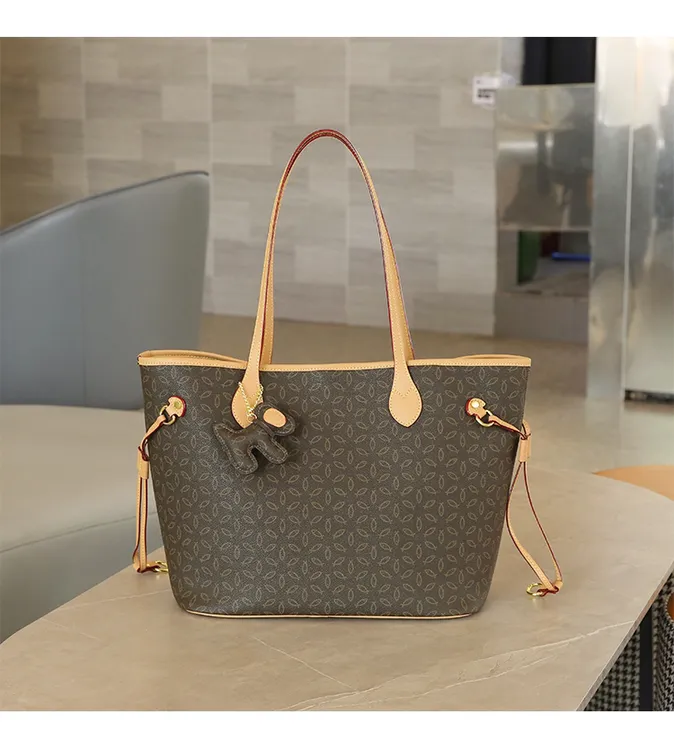 大容量子母托特包包女2024秋冬新款真皮单肩包手提通勤大包女