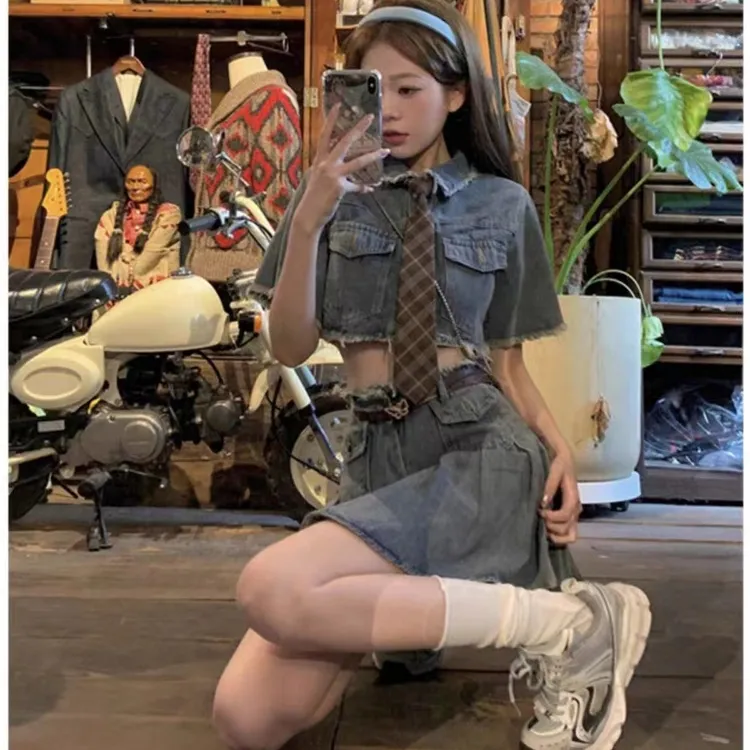 新款女装高档上档次2023夏季爆款辣妹炸街复古感半身裙牛仔套装