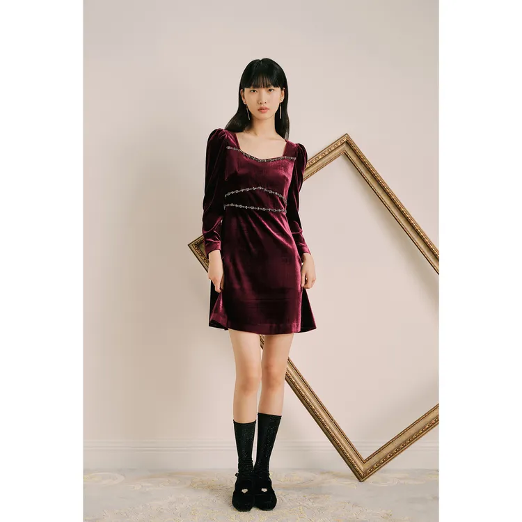 OBBLIGATO奥丽嘉朵2023冬季金标酒红色解构丝绒连衣裙1C33505290