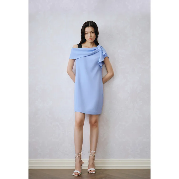 OBBLIGATO奥丽嘉朵2023夏季斜领荷叶边黑色肩带连衣裙1C33205350