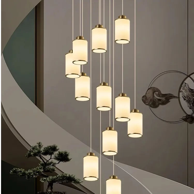 现代轻奢新中式复式楼别墅客厅旋转楼梯间简约大吊灯