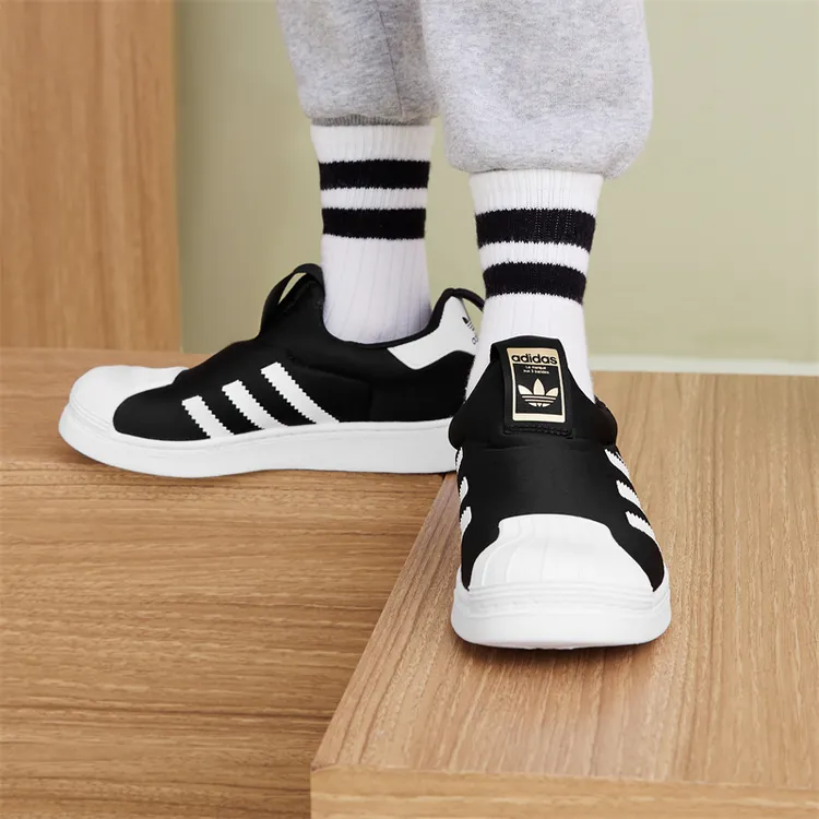 adidas/阿迪达斯三叶草休闲鞋儿童休闲鞋软底贝壳头KI8793 KI8790