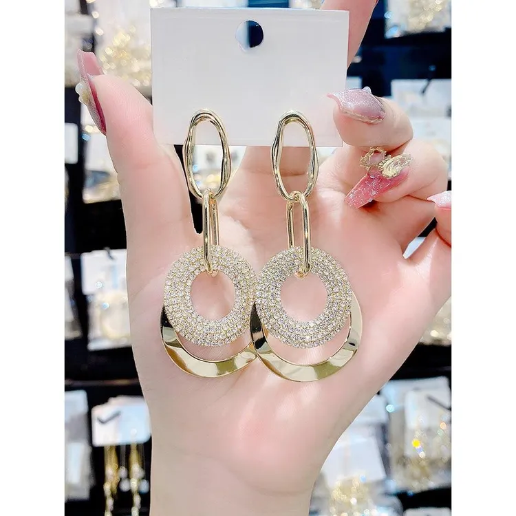 合金耳饰 YIZUN.CHOMEL高级圆圈耳环女2024新款气质网红个性耳饰