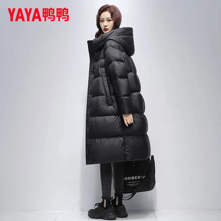 鸭鸭羽绒服女中长款2025冬季时尚连帽小个子黑色过膝鸭绒外套潮