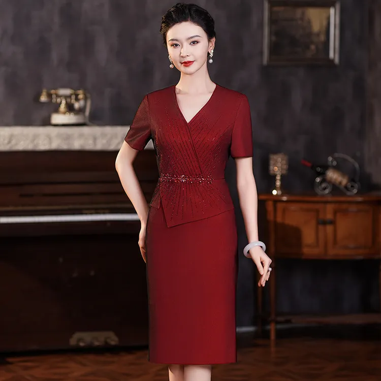 D30夏装新款2024气质时尚宴会连衣裙手工钉钻假两件遮肚礼服妈妈