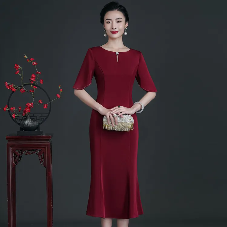 喜婆婆婚宴装酒红色2023年夏季新款旗袍礼服鱼尾中式妈妈装中长款