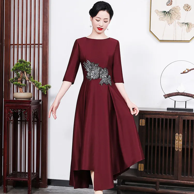 水灵子喜婆婆婚宴装旗袍晚礼服圆领中式刺绣妈妈婚礼装洋气高贵