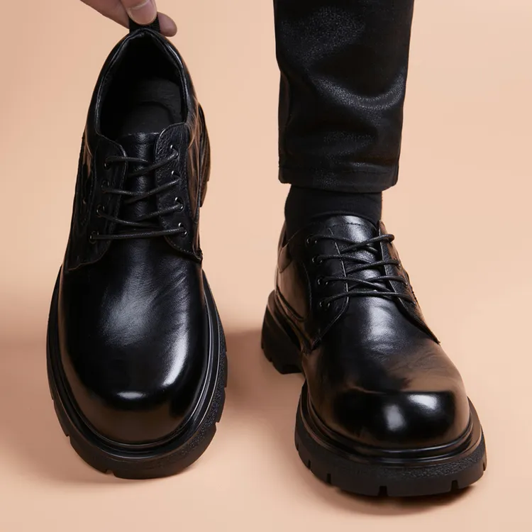 黑色皮鞋休闲皮鞋男士爆款新款男生商务正装休闲内增高厚底男鞋子