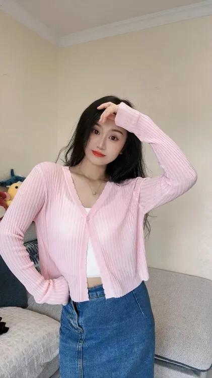 夏季女款冰丝开衫女薄款显瘦吊带长袖针织衫时尚休闲百搭透气纯色