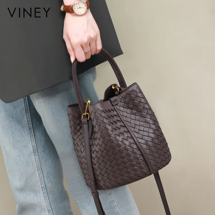 Viney包包女包百搭水桶包大容量手提单肩包生日圣诞礼物送女生