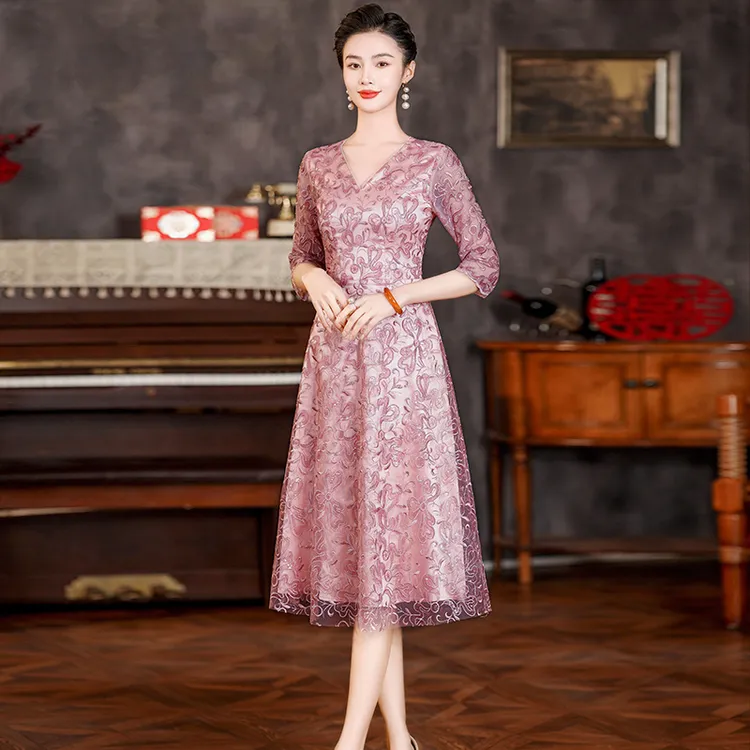 喜婆婆喜妈妈婚宴装春一字肩优雅V领气质酒红色显瘦晚礼服拉链