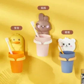 儿童刷牙杯卡通漱口杯可爱宝宝牙杯防摔挂壁免打孔牙刷置物架套装