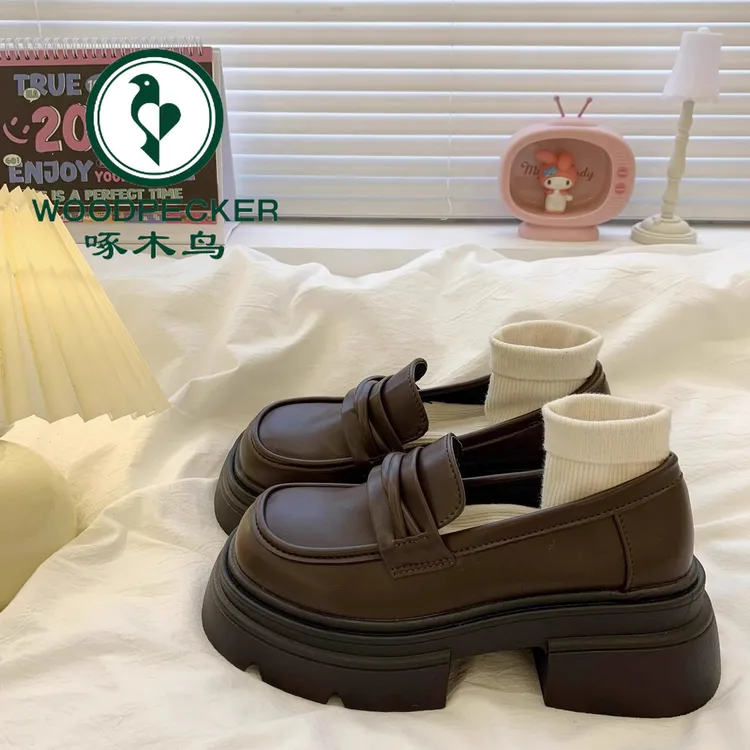 啄木鸟品牌英伦风厚底小皮鞋女2024春新款百搭jk单鞋松糕乐福鞋