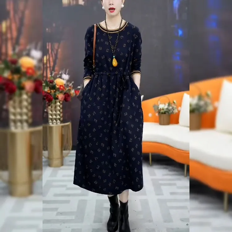 【送项链】螺纹提花连衣裙2026春冬新款圆领收腰大码女装打底长裙