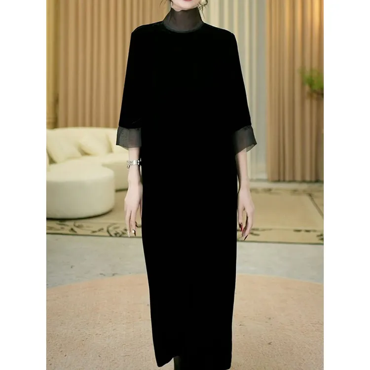 高级感轻奢名媛风丝绒高领小黑裙2025秋季新款时尚洋气遮肉A字裙