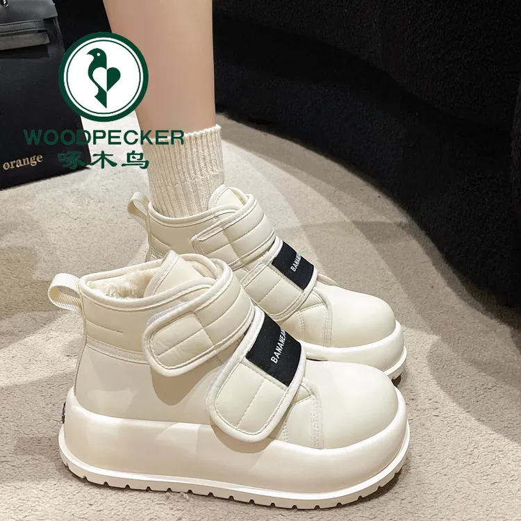 啄木鸟面包鞋雪地靴女款冬季2025新款加绒高帮小白鞋厚底保暖棉鞋