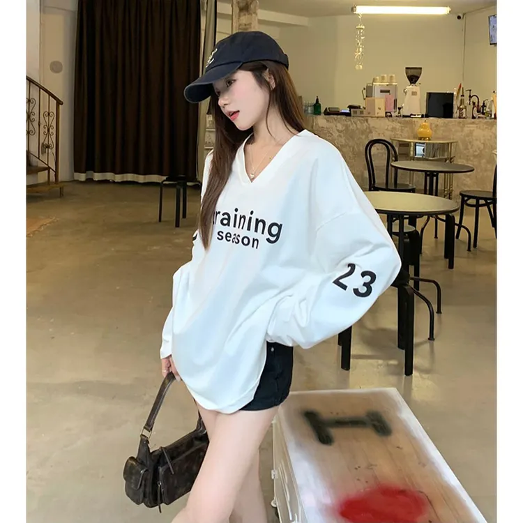 港风白色长袖T恤女春秋中长款宽松薄款百搭时尚韩版套头打底衫潮