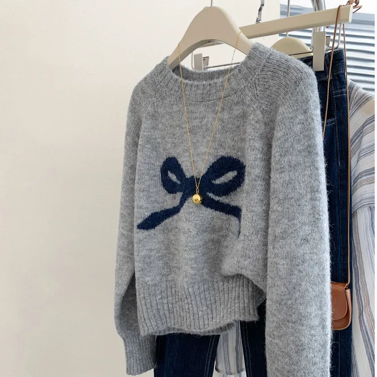 2025秋季蝴蝶结浣熊绒 套头圆领毛衣女 百搭内搭针织衫打底衫上衣