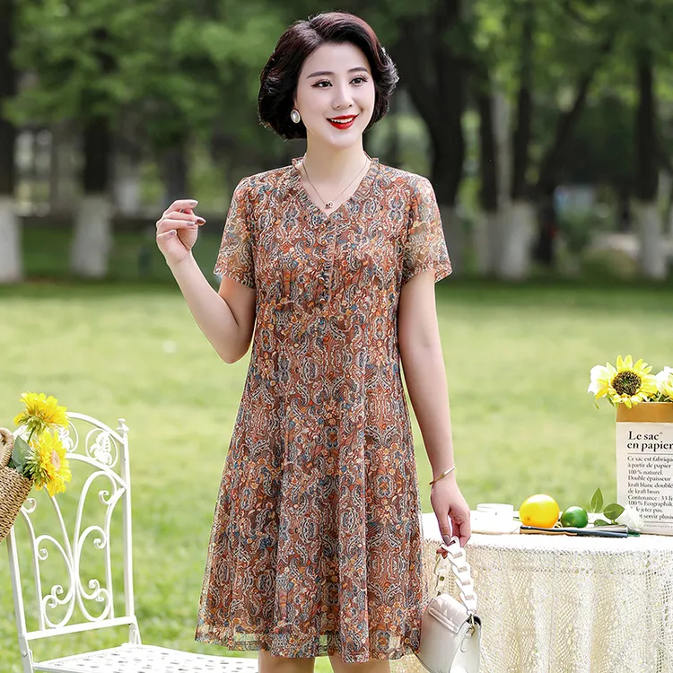 华太太连衣裙女夏季薄款大码妈妈装碎花圆领高贵妈妈裙子21170