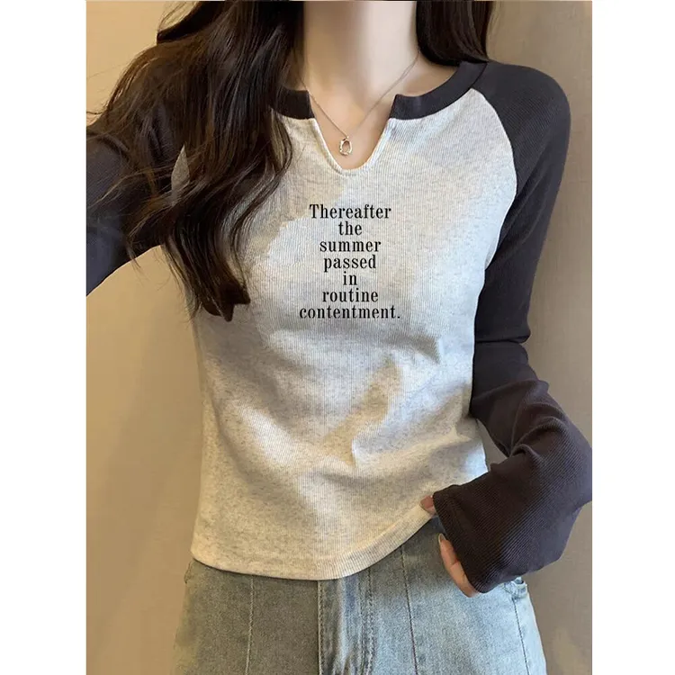 春秋纯欲风辣妹修身显瘦长袖T恤女士设计感小众撞色插肩袖V领上衣