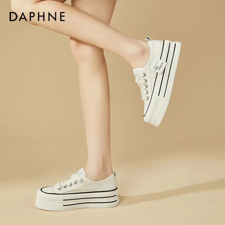 达芙妮厚底板鞋女2025新款春秋软底休闲帆布鞋百搭松糕运动小白鞋