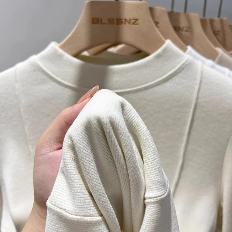 白色磨毛加绒打底衫女内搭秋冬洋气衣服休闲半高领长袖上衣t恤女