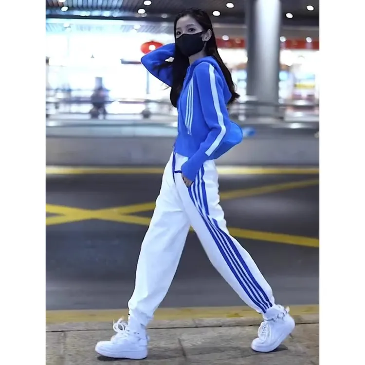 欧货炸街运动套装女春秋2025新款时尚洋气减龄休闲条纹卫衣两件套