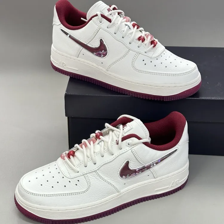 耐克Nike Air Force1情人节限定空军一号 白粉FZ5068-161官方正品