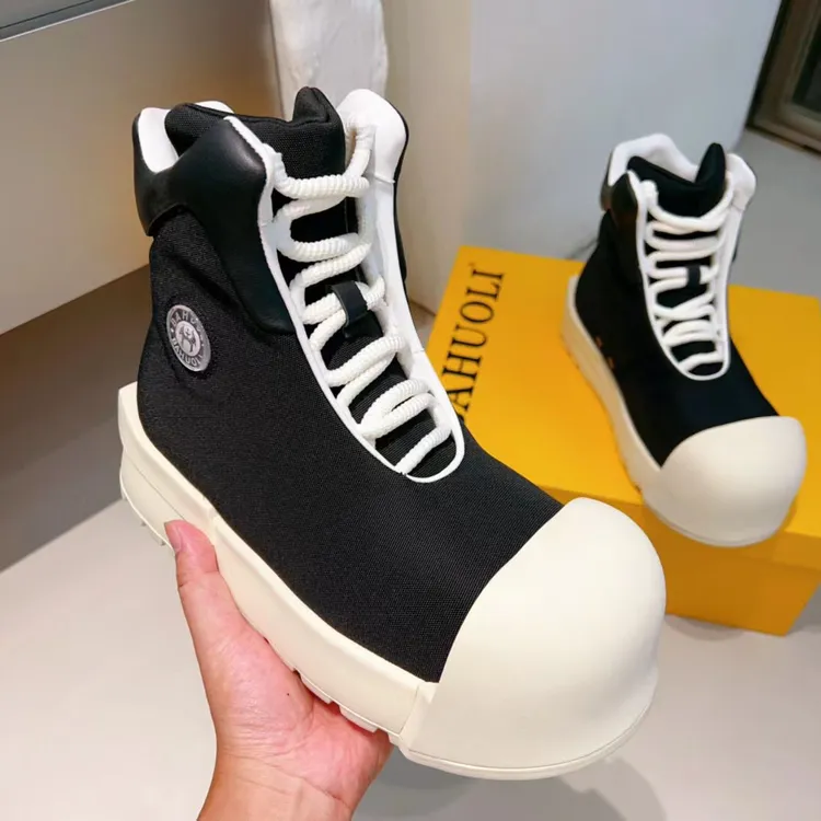 潮牌男女款时尚靴子