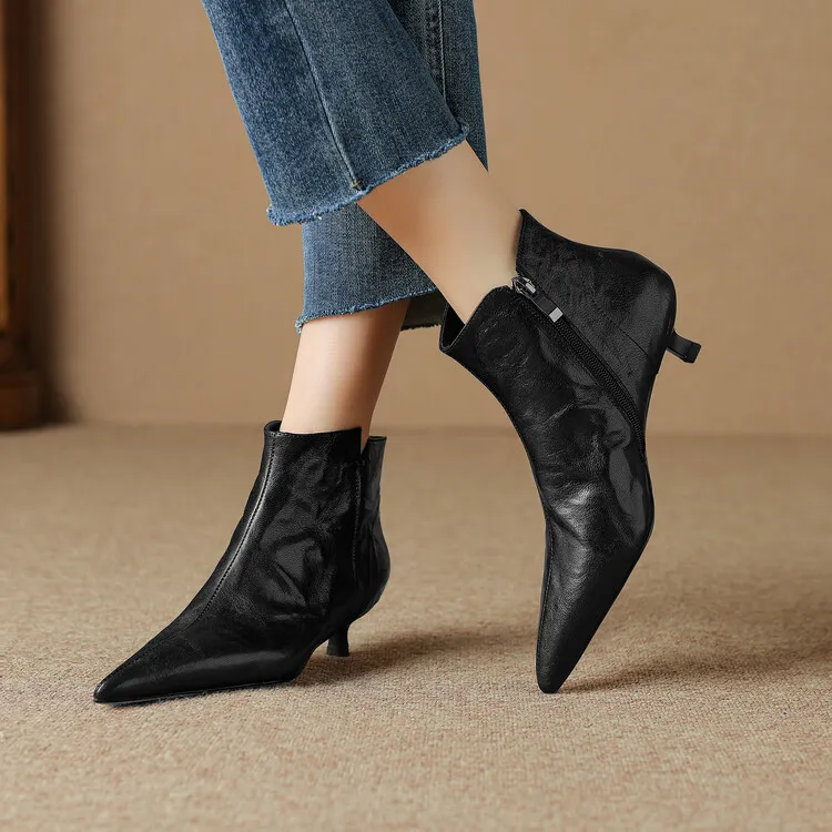 香港真皮断码清仓小短靴女细跟2025冬季新款单靴尖头中跟软底女靴