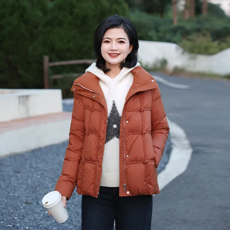 阿楠anan 落日余温 90白鸭绒扭花方格立领短款百搭保暖外套女冬