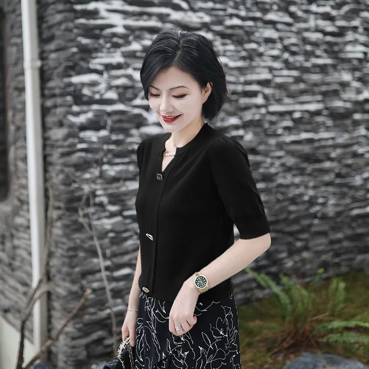 枫竺高端女装阿楠anan 念念不忘 纯色V领针织外搭小衫薄款女夏季