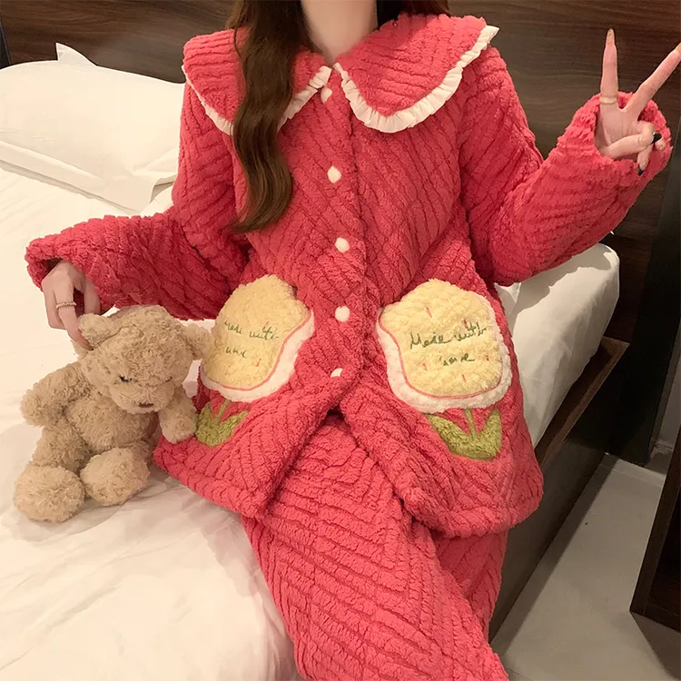 新款睡衣女秋冬季珊瑚绒法兰绒三层夹棉袄加厚加绒冬天家居服套装