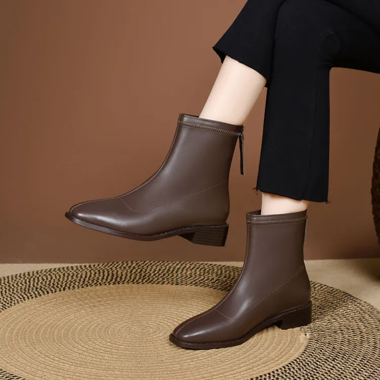 2025新款法式方头棕色粗跟弹力靴后拉链真皮韩版平底小短靴瘦瘦靴