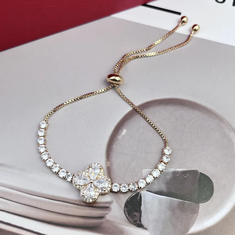 铜合金珐琅手链 百搭四叶草手链间钻白色抽拉款时尚气质轻奢经典