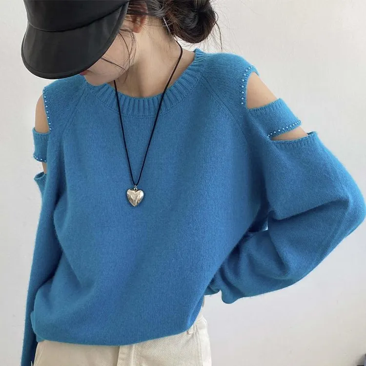 韩系设计感露肩珍珠装饰针织衫女2026春季新款纯色宽松显瘦上衣潮