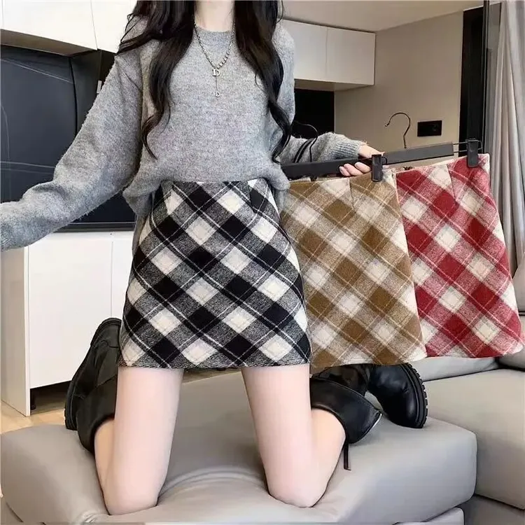 毛呢格子半身裙女秋冬季新款小个子冬天配毛衣百搭包臀a字短裙子