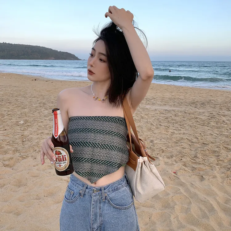 女士三角丝巾披肩休闲薄款潮流夏季小领气质洋气高档百搭女士韩版
