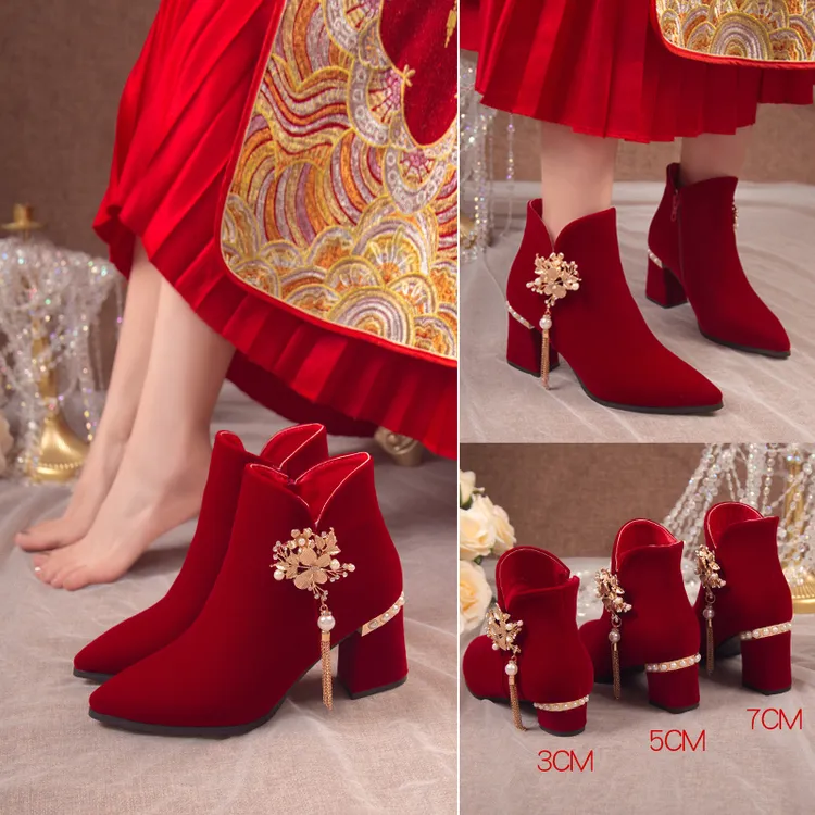 加绒冬季婚鞋女2025新款酒红色结婚秀禾低跟孕妇平底大码新娘红鞋