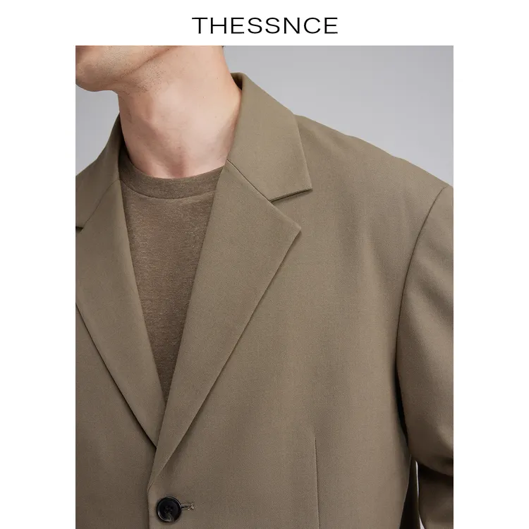 THESSNCE.微廓肩全衬工艺半精纺洋毛TR混纺不易皱西装外套