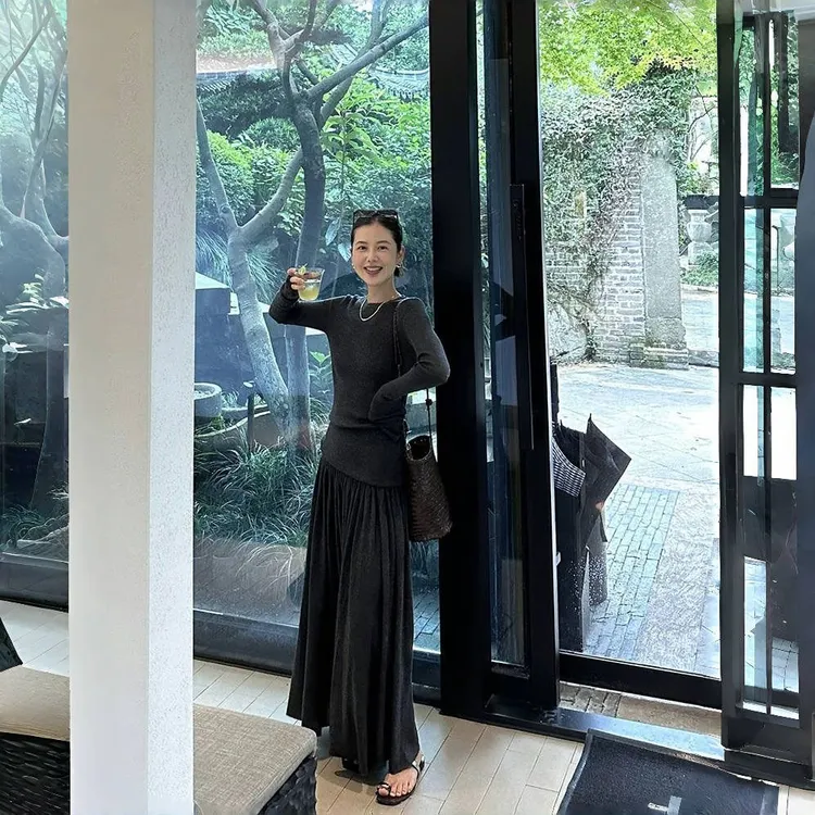 【至简美学】风雾感轻盈柔韧筋骨感毛衣针织套装上衣百褶裙显瘦内搭