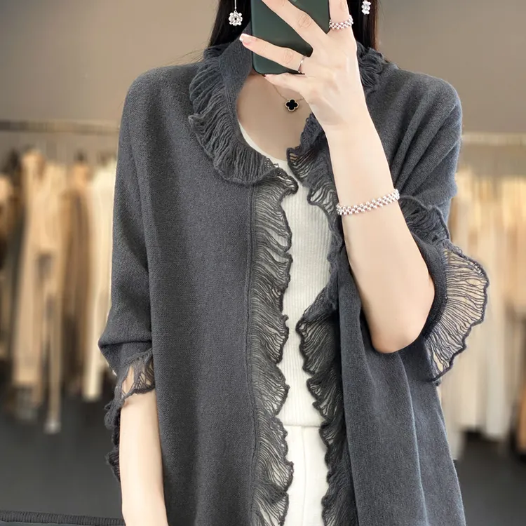 秋冬新款纯羊毛披肩女2023宽松花边流苏针织上衣时尚百搭纯色外套