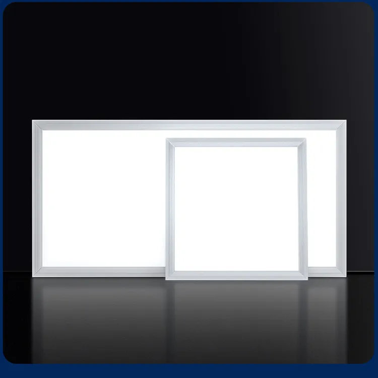 惠普卫生间集成吊顶专用平板吊灯网红吊灯客厅灯具灯饰中山灯具