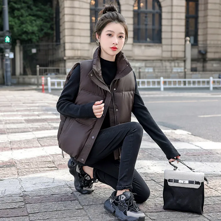 韩版时尚无袖立领马甲女秋冬洋气百搭短款坎肩宽松棉服背心外套