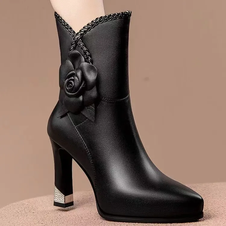 真软皮防水台粗跟中筒靴2025新款花朵超高跟正品尖头性感气质女靴