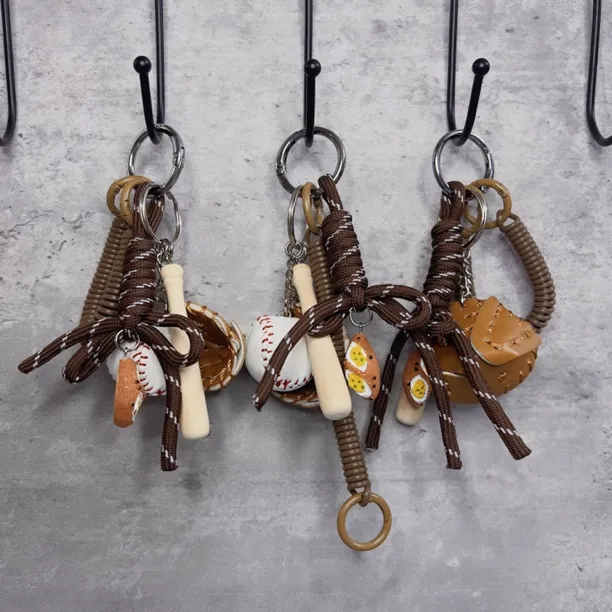 极繁挂件美拉德风miu系miumiu缪缪包挂棒球钥匙扣手机防丢绳