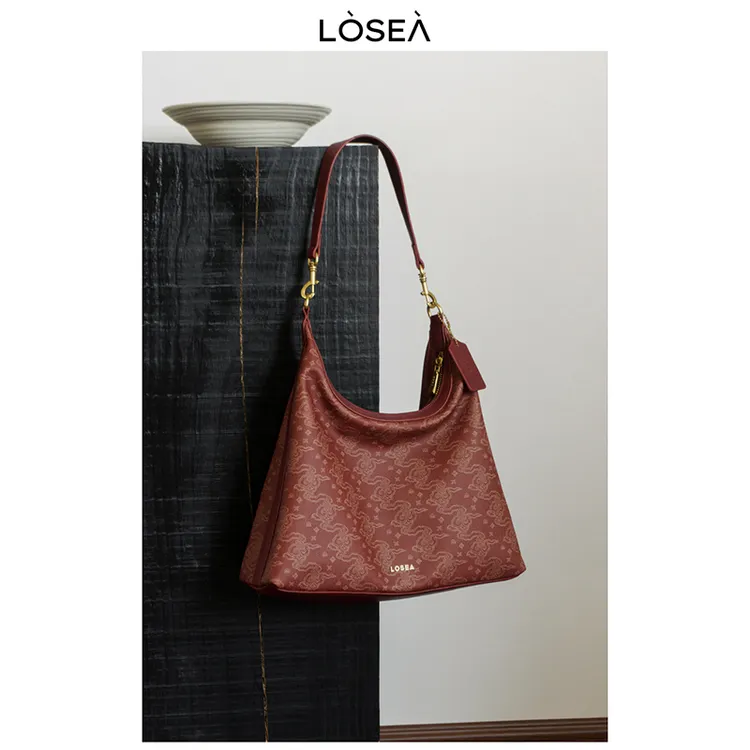 LOSEA×三峡博物馆联名款如意云纹腋下包女2024新款婚包红色包包