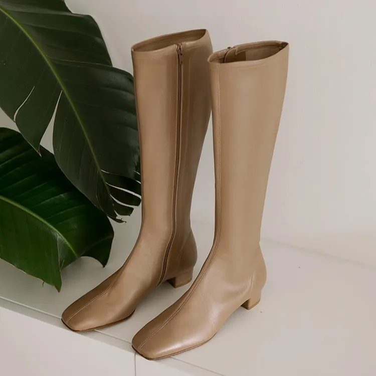 朴素杏色方头粗跟长靴女2025年秋冬新款粗腿显瘦直筒骑士靴长筒
