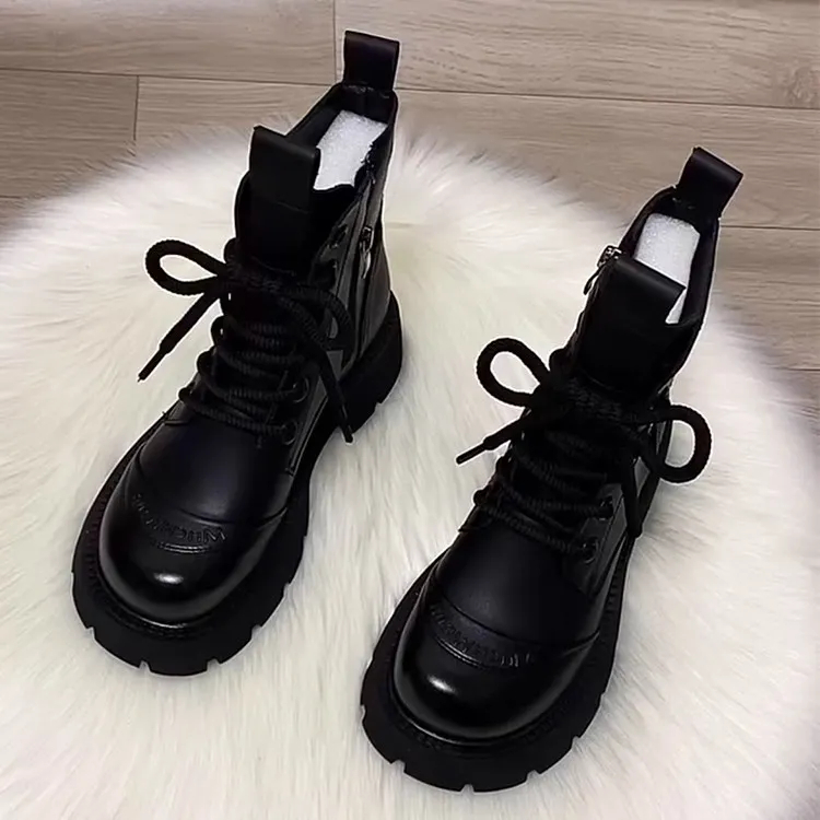2024年秋冬新款马丁靴女时尚英伦风复古厚底短靴低帮系带加绒棉靴